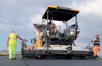 Economia circolare, anche l’asfalto può essere riciclato: il riutilizzo dei materiali usurati è la rivoluzione dell’edilizia