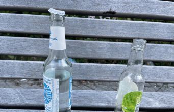 Il vetro ridurrà la nostra dipendenza dalla plastica e non ci farà ingerire sostanze nocive